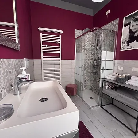 Casa Di Silvia City Center Design E Comfort In Centro Citta Parcheggi H 24 * Verona